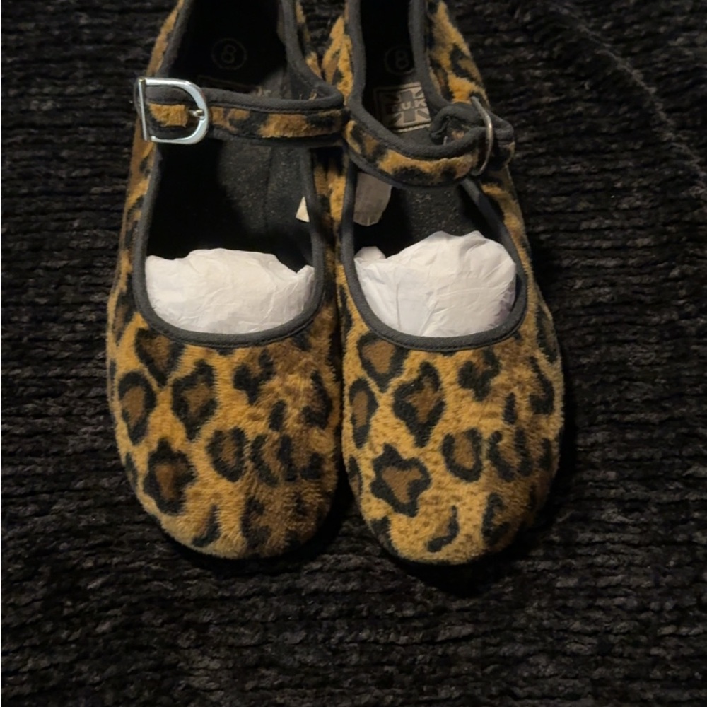 TUK Maryjane’s Size 8